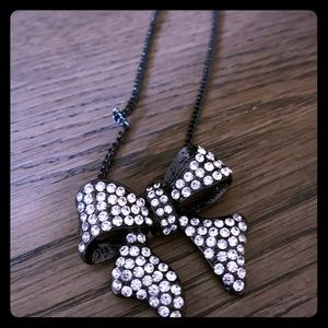 Blingy Bow necklace